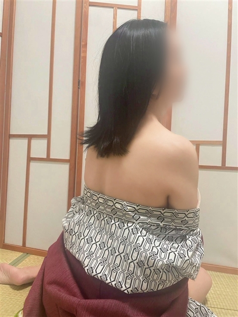 恵  (色香でおもてなしを)