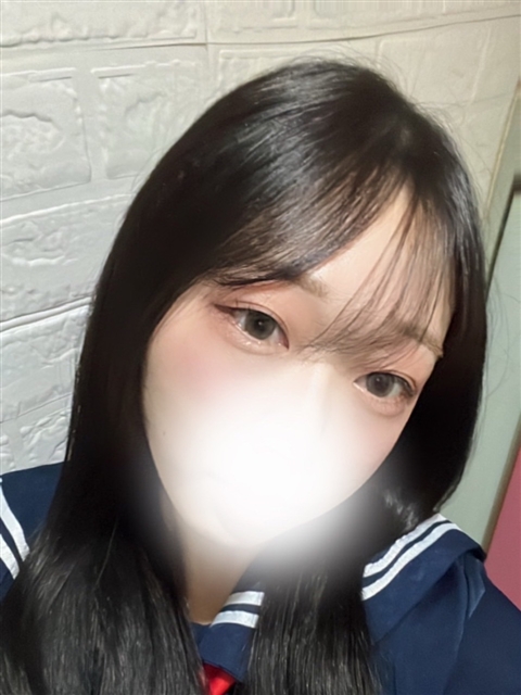 みお  (彼女感満載の色白美人)