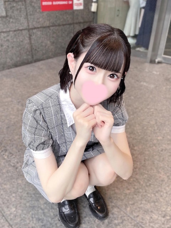 れな  (18歳合法ロリ)