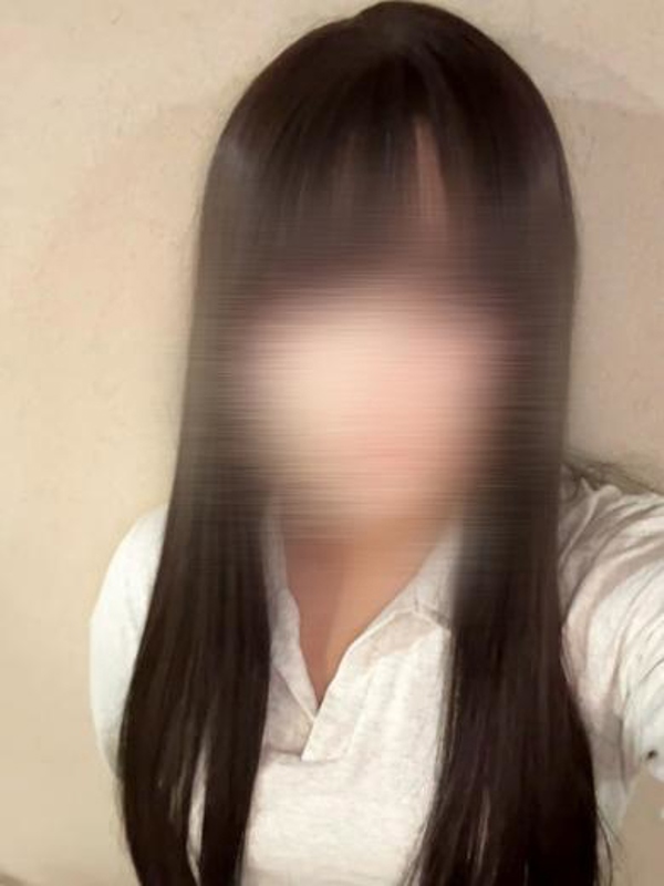 ゆあ  (黒髪清楚系☆未経験)
