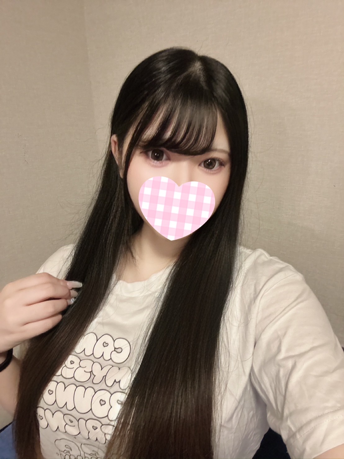 みさ  (現役専門学生１８さい)