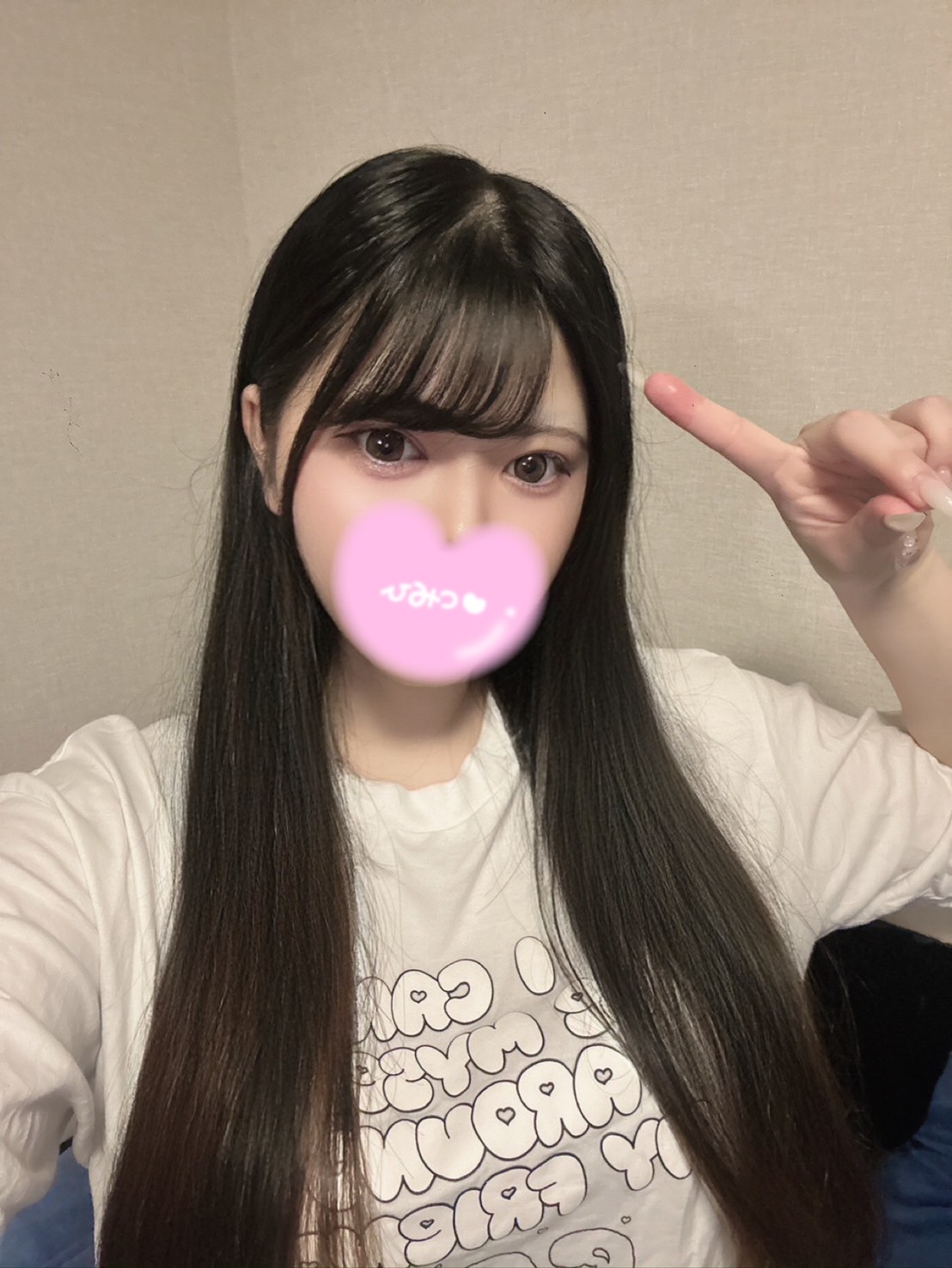 みさ  (現役専門学生１８さい)