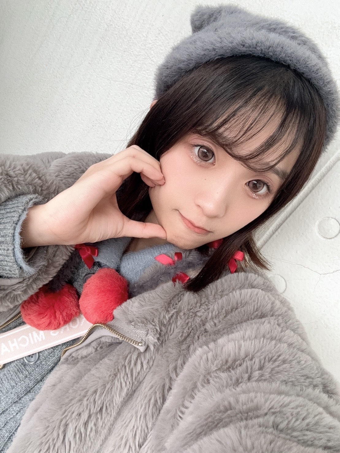 まゆ  (妹系スレンダー美少女)