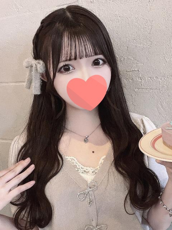 あんな  (18歳素人に中〇し)
