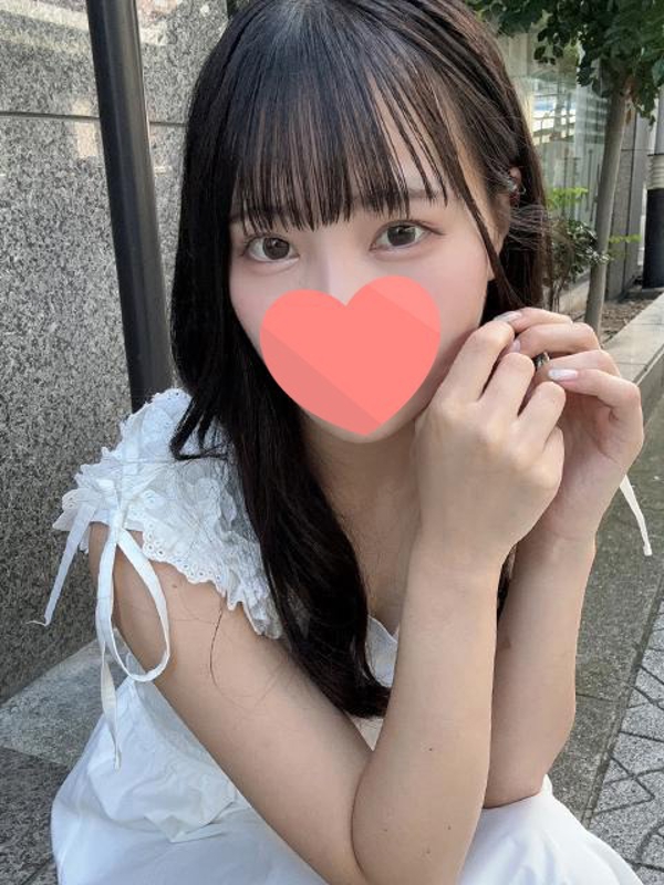 つぐみ  (ハメ撮り大好き18歳)