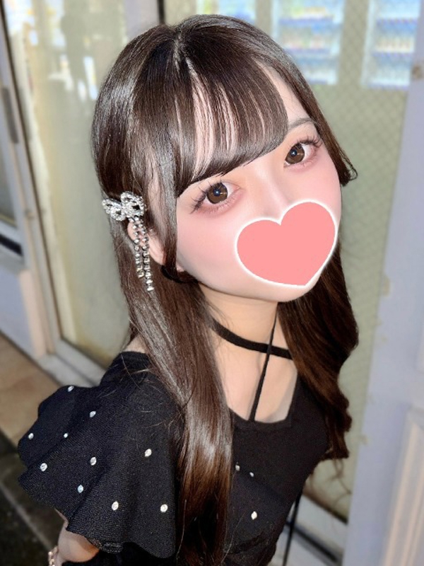ももね  (犯され願望の黒髪素人)
