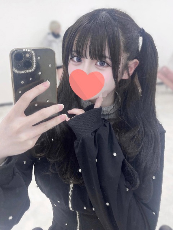 いちか  (清楚な潮吹きヤリマン)