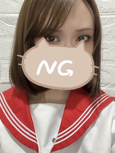 もこ  (ふとした仕草が反則級)