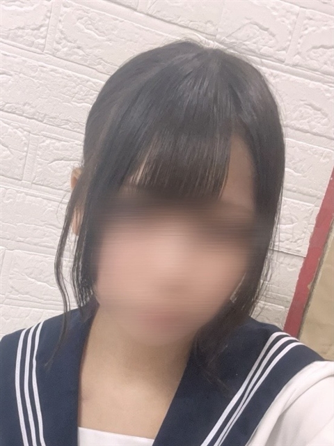 りりあ  (❤巨乳な大学1年生❤)