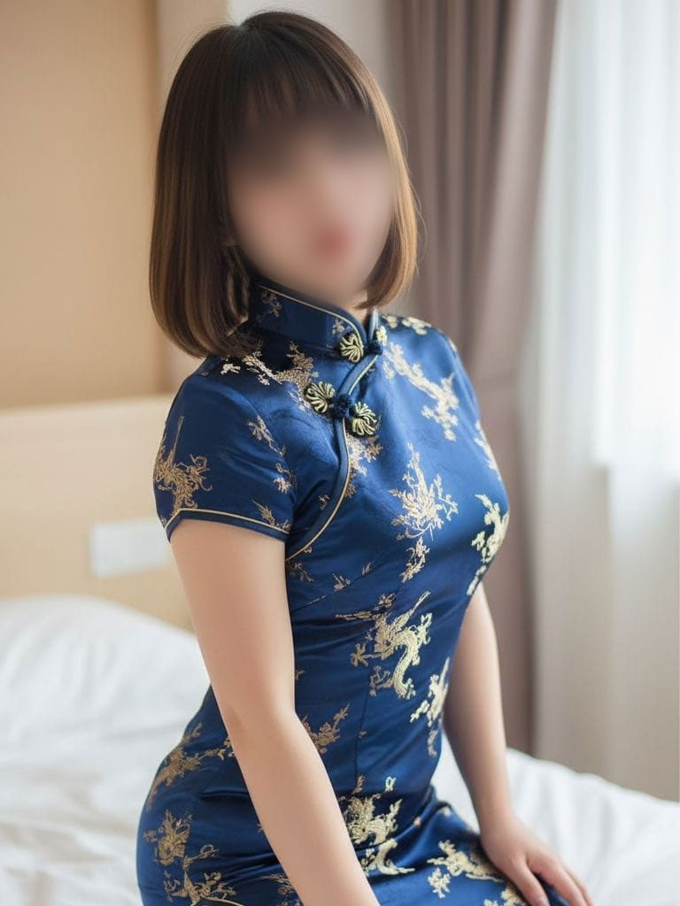 山咲 みずき  (清楚でモデル系人妻)