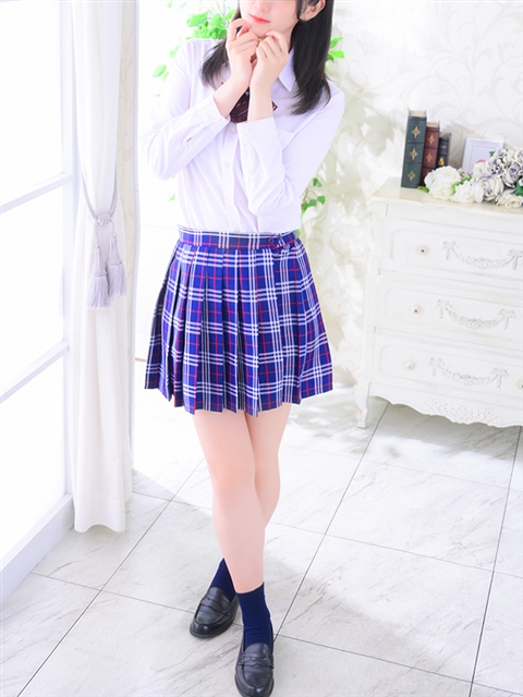 静香 咲  (完全反則級の美女！)