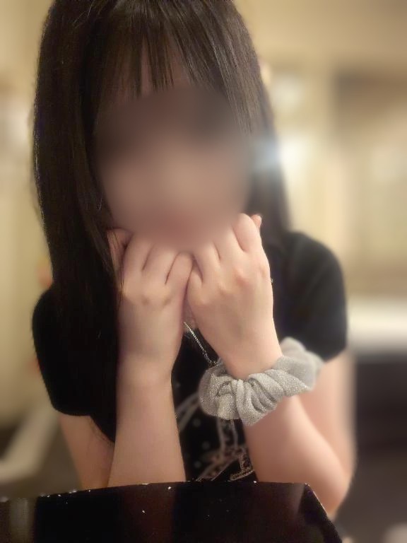 れい  (ﾛﾘ系完全業界未経験娘)