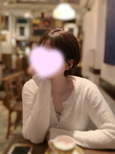 つむぎ【やさしく寄り添う癒し】  (魅力に癒されやすらぎ)