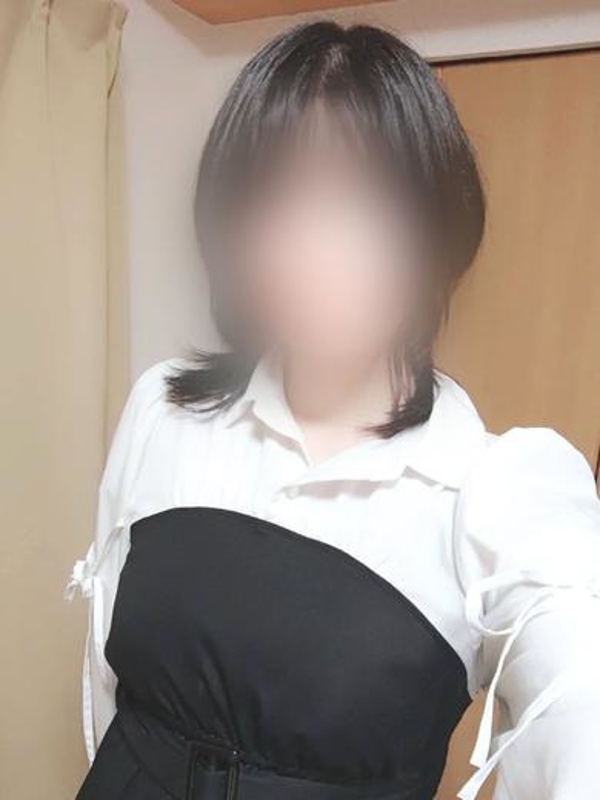 れみ  (現役女子大生☆未経験)