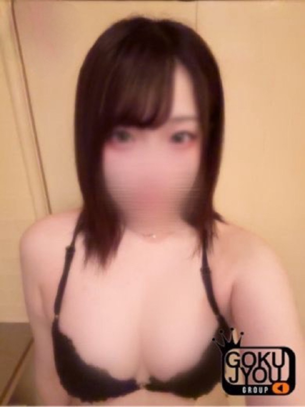 せいら  (謙虚素直な可愛いM嬢)
