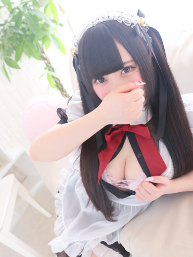 いちご  (踊るＦ乳弾ける美少女)