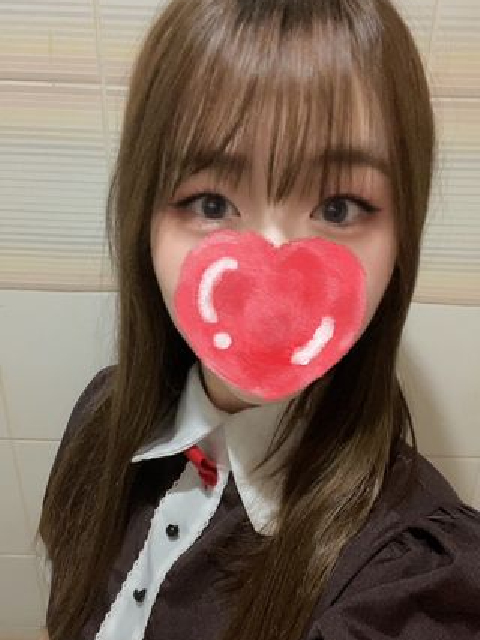 <font color="#ff0000">NEW</font>みな (カワイさ満点美女♪)<br/>24才T165・B88(E)・W59・H89