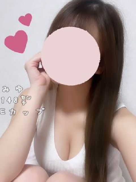 <font color="#ff0000">動画公開中!!</font><br/>みゆ (神美乳の小柄妹系)<br/>22才T148・B86(E)・W55・H83