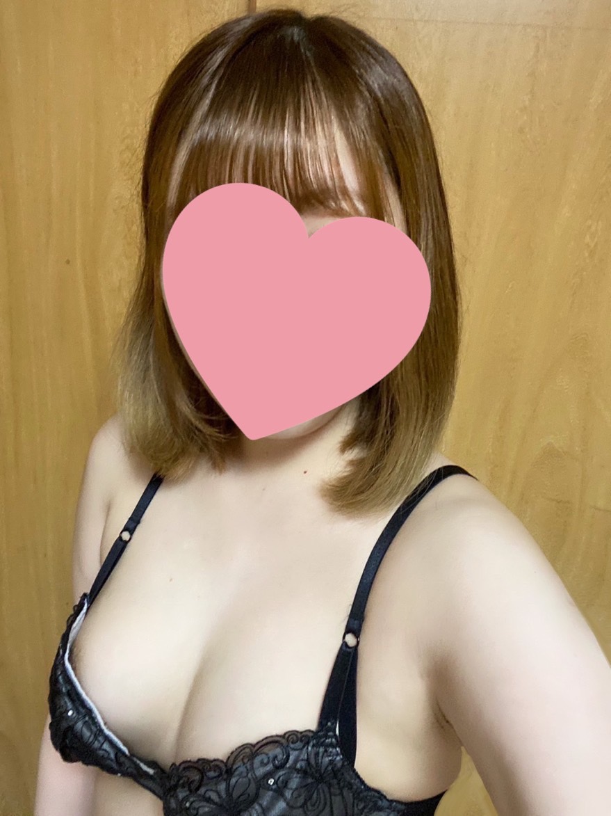 ひより (❤完全業界未経験❤)<br/>23才 T156・B92(C)・W62・H90