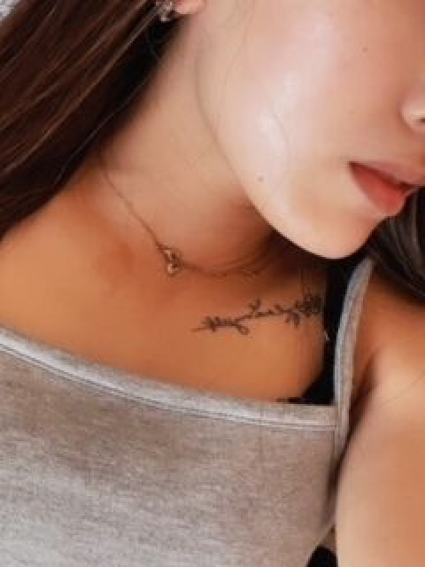 ゆうな (美人なのに超ドM!)<br/>22才T161・B83(C)・W56・H84