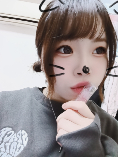 みう (みう)<br/>20才T147・B84(E)・W56・H83