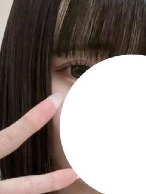 もな (最年少18歳大学生)<br/>18才T153・B82(C)・W56・H80