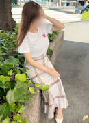 しなやかな美肌と艶やかなルックス、特別な美魔女の逸材✨