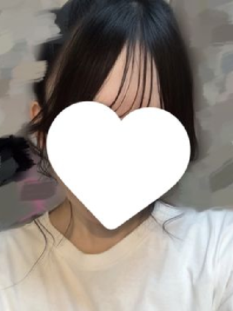 すずか (No33)<br/>20才T157・B89(E)・W57・H87