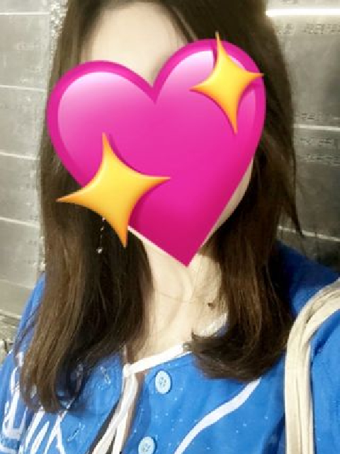 にじか (業界未経験の敏感娘)<br/>21才T162・B86(D)・W55・H81