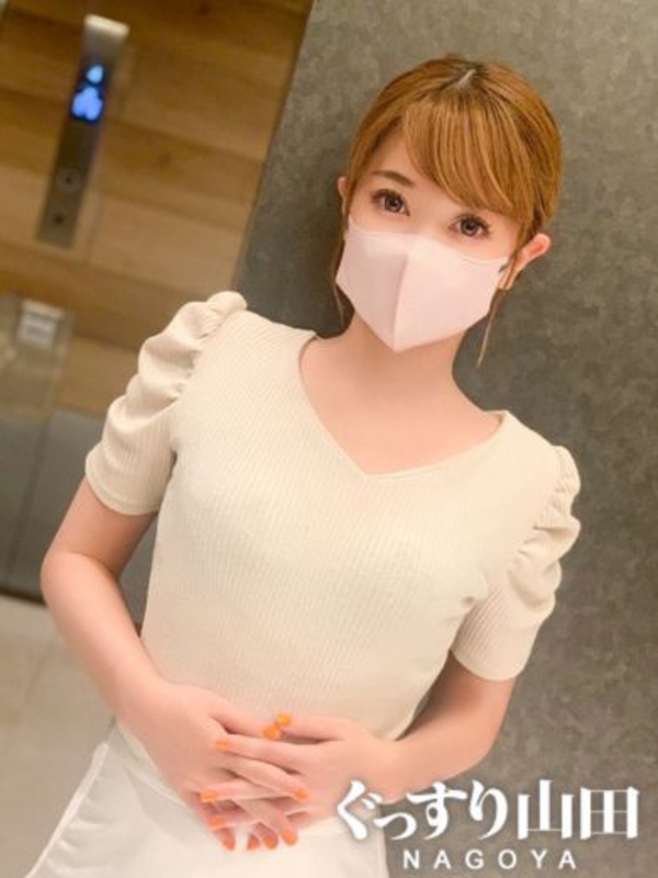 団体割👬→▶2,200円OFF!!!◀<br/>りお <br/>28才T158・B83(C)・W57・H85<br/>