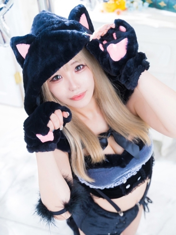 あや (ミニマムボディギャル)<br/>20才T150・B85(C)・W56・H86