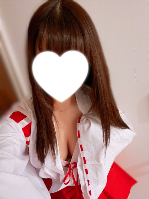 りり (♥萌キュンキュンPrettygirl)<br/>26才T155・B88(E)・W57・H87