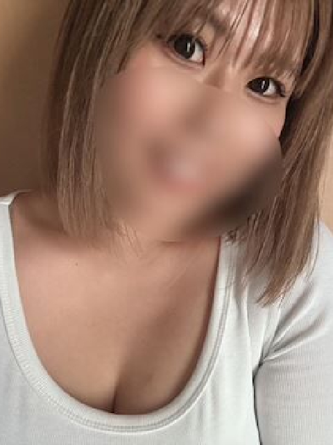 みずな<br/>23才T160・B98(G)・W60・H88