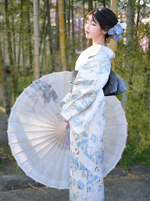 うた (SS級完全癒し系)<br/>22才 T154・B84(C)・W55・H83