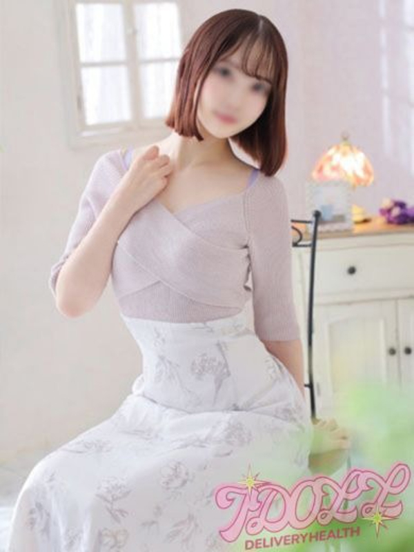 すずらん (清楚で可憐S級モデル)<br/>21才 T163・B85(C)・W56・H85