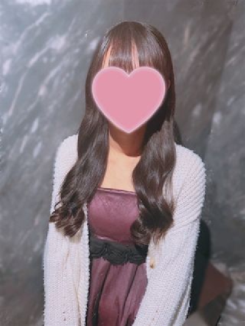 かりん (神スタイル♥SSS級アイドル)<br/>22才T162・B82(B)・W57・H83