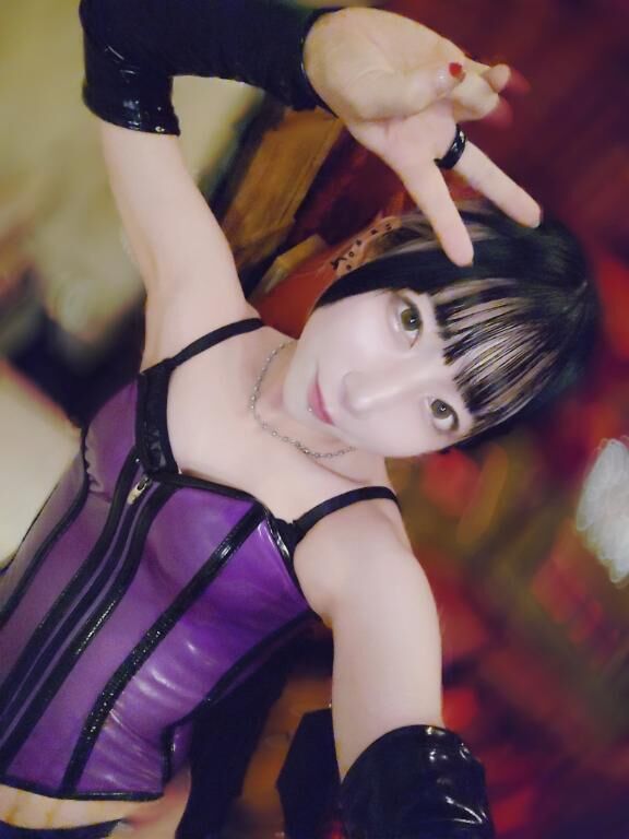 エナメルフェチ