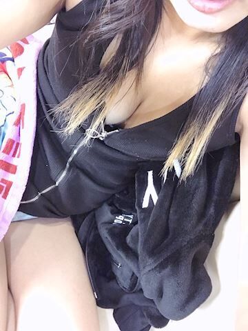 |&#9825;&#9825;ω&#9825;)チラッ