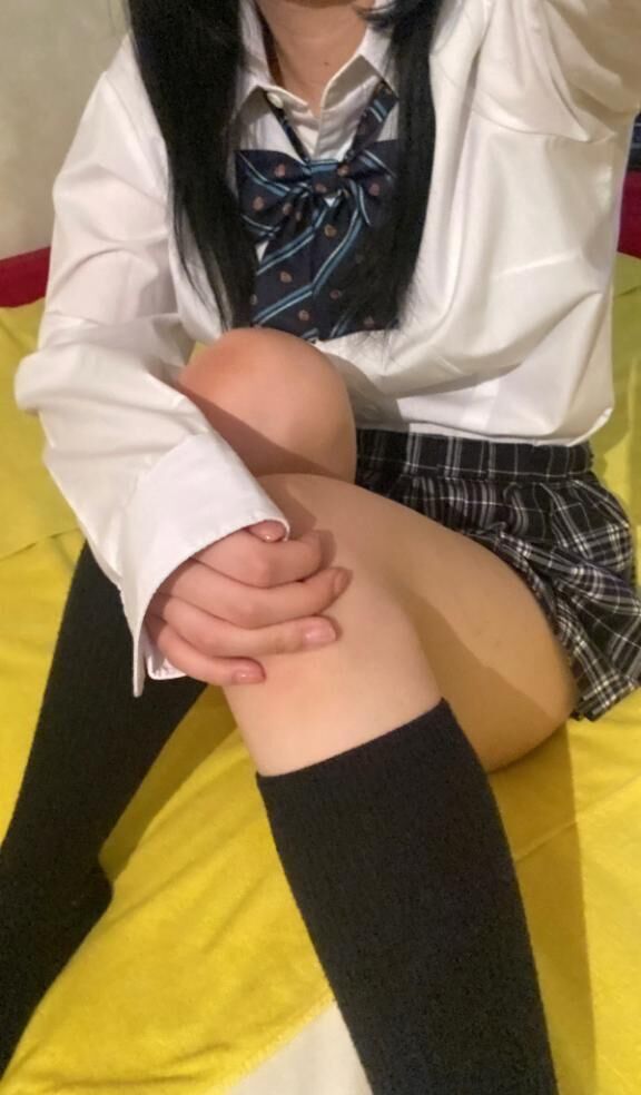 &#129319;