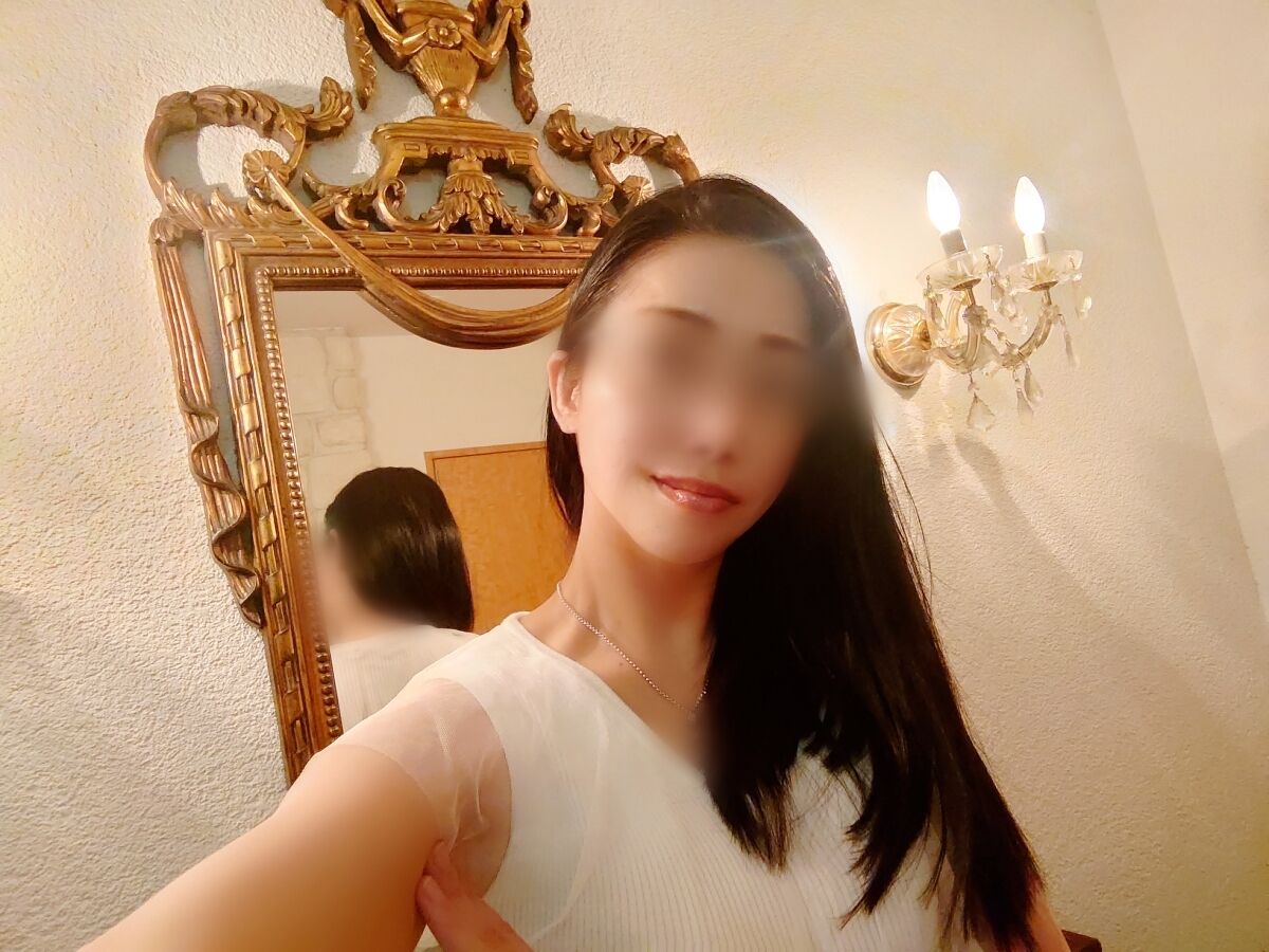 また