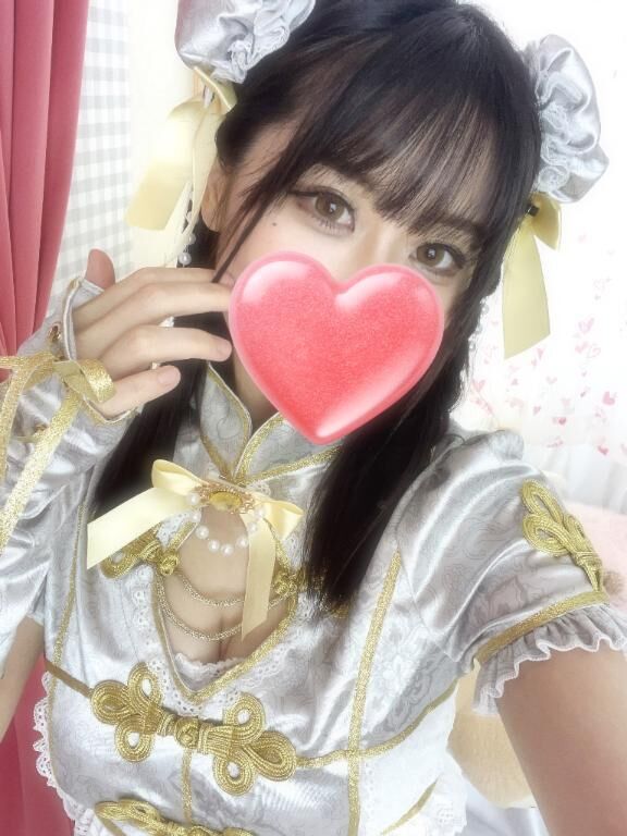 特技は乳首責め