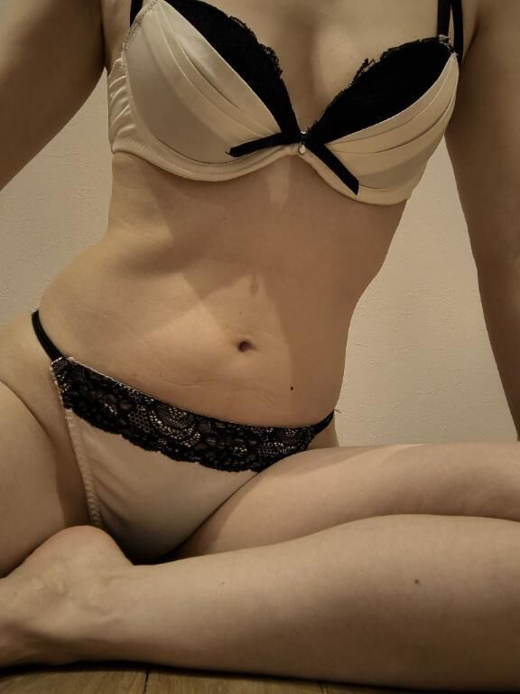 明日10時〜