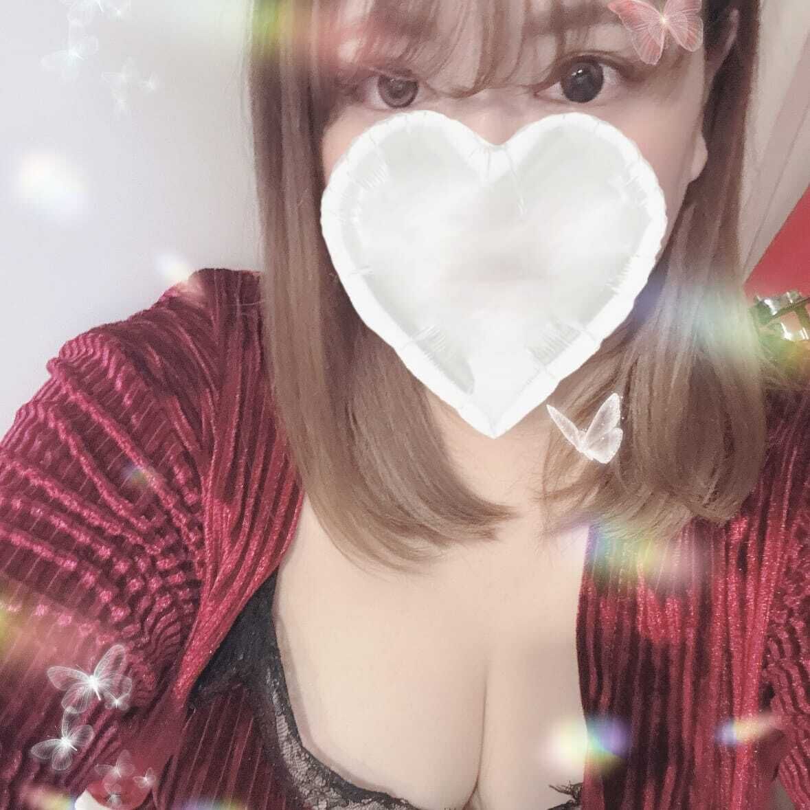 \\(&#9697;&#776;)/&hearts;&#65038;