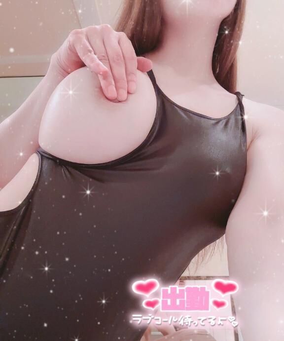 顔より先にま○こ整形したのでキッツキツです