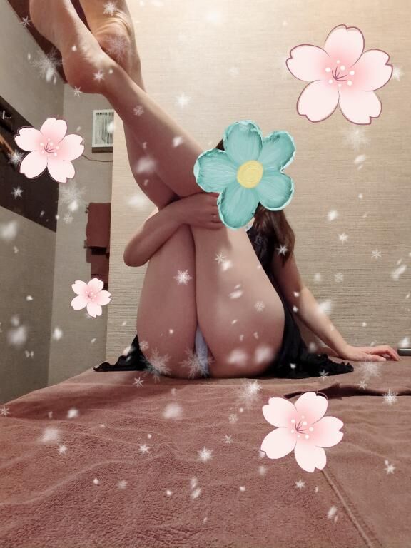 桜と脚&#9825;