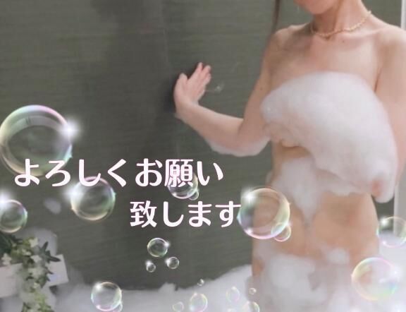 明日は出勤いたします