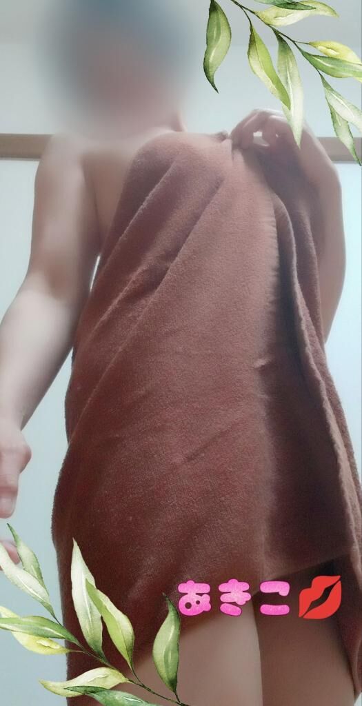 ちらちらちらちらちらちらちらちら(/ω・＼)