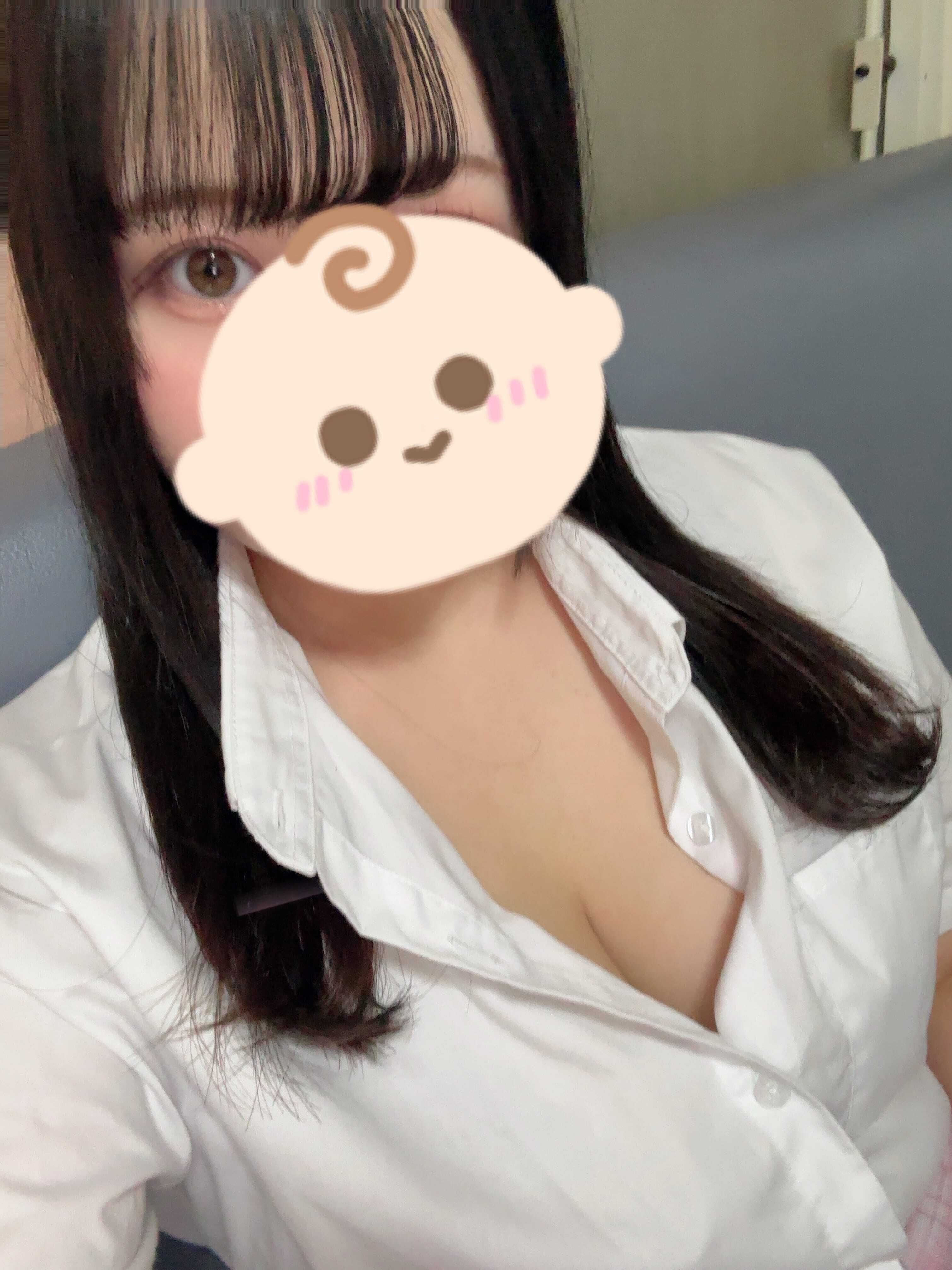 触りにくる？？？