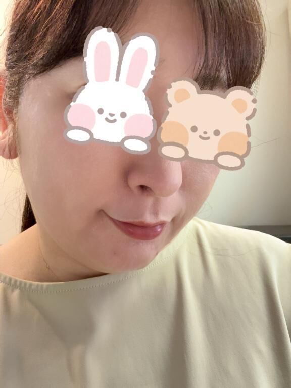 赤い