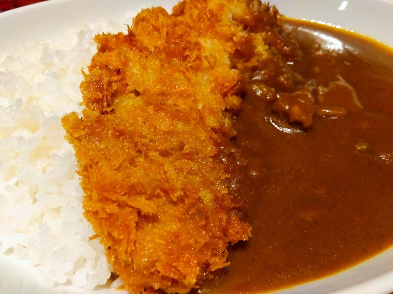 いただきます&#127835;ご飯は、右派？左派？って聞かれると、どっちだっけ？って分からなくなるやつ&#128580;